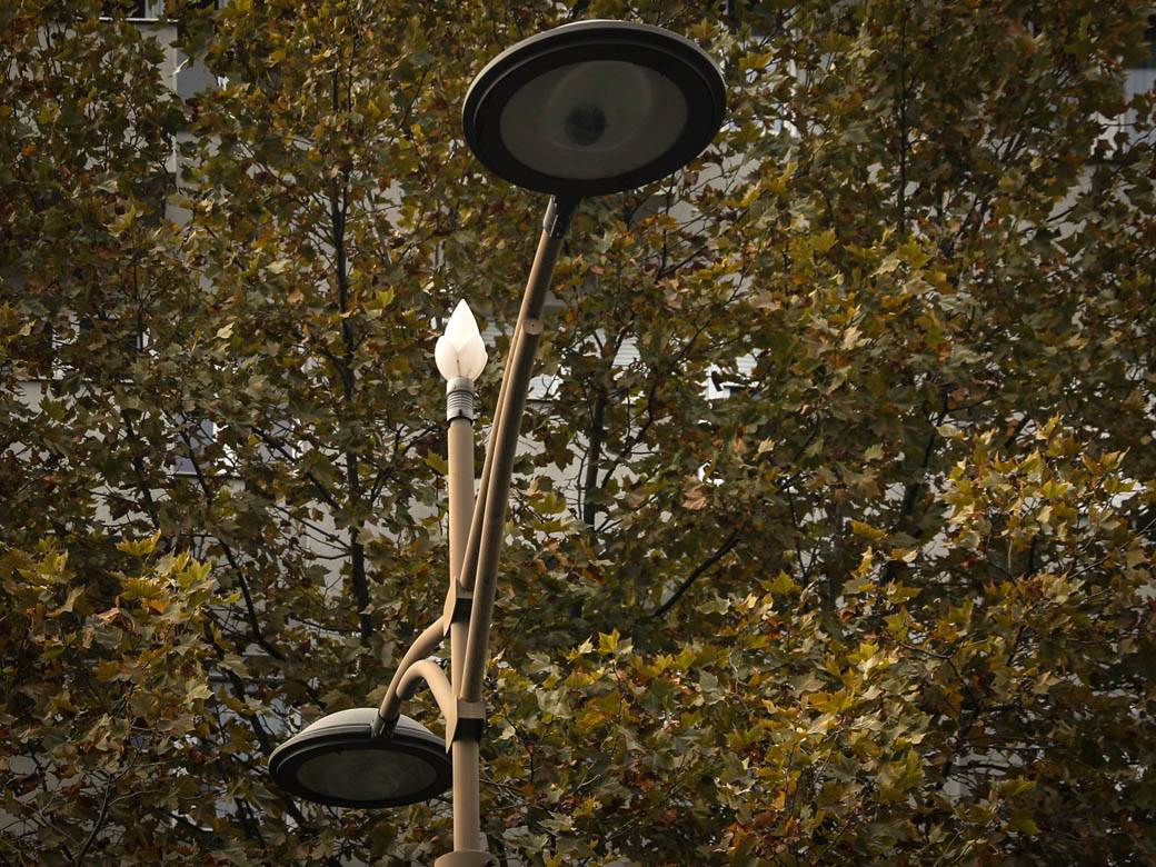 beograd novogodišnja rasveta postavljanje ukrašavanje ulica počelo kasnije fotografije