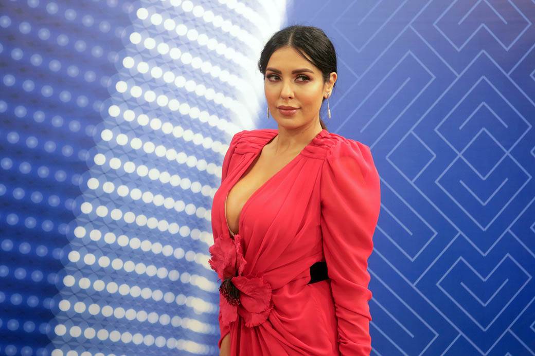 Tanja Savić ne drogiram se i ne pijem