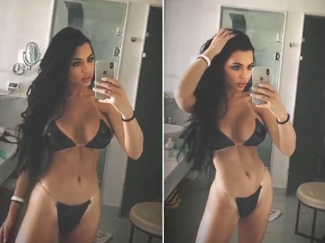 Helena Topalović u topiću pokazala silikone