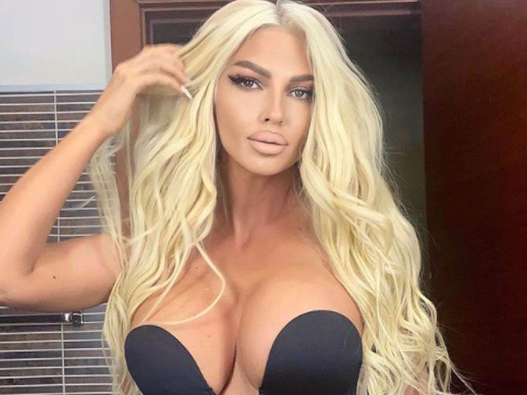 jelena karleusa gole slike