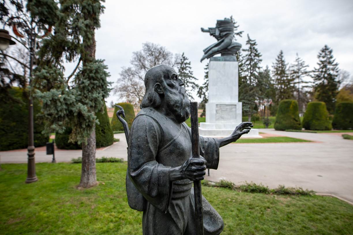 slepi guslar skulptura spomenik kalemegdan