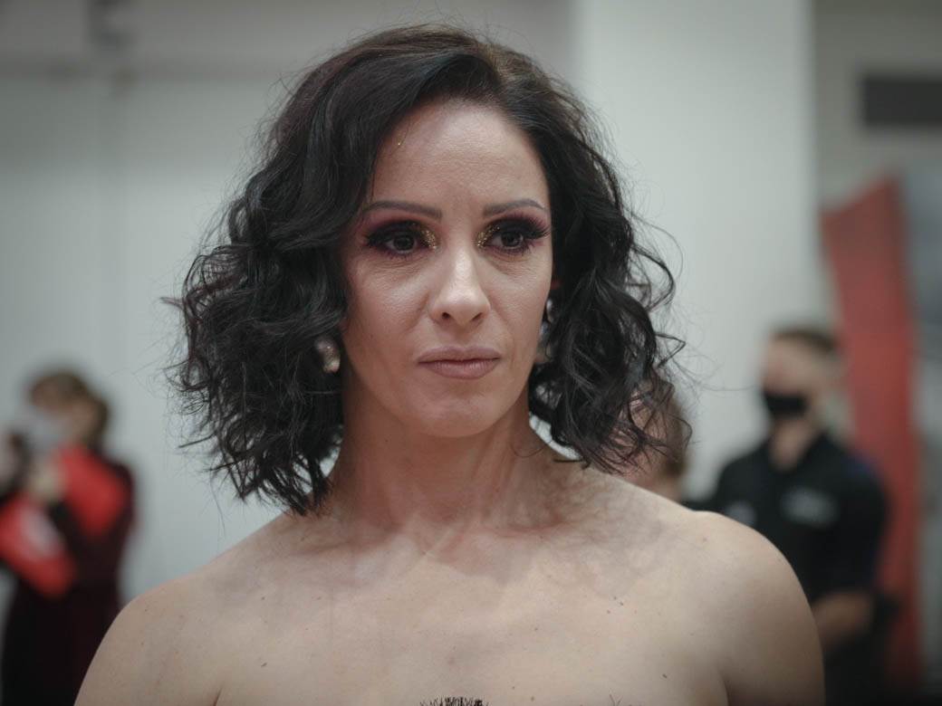 Ana Franić u tanga kupaćem