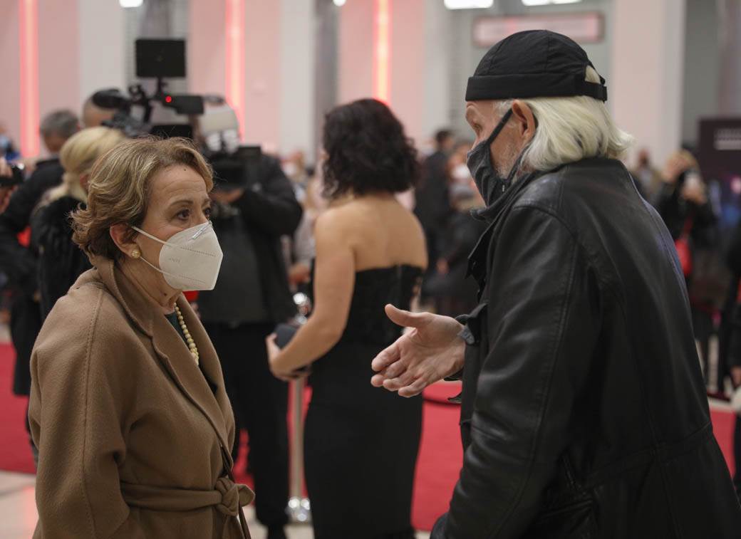 ana franić haljina go stomak ime naroda premijera kombank dvorana