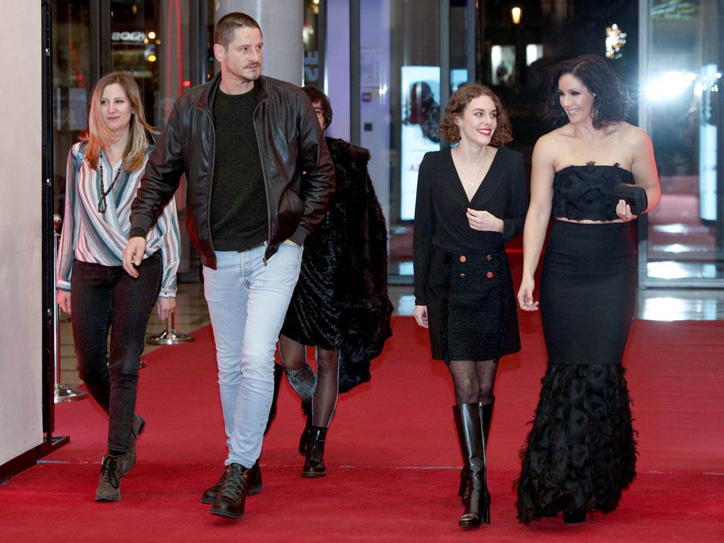 ana franić haljina go stomak ime naroda premijera kombank dvorana