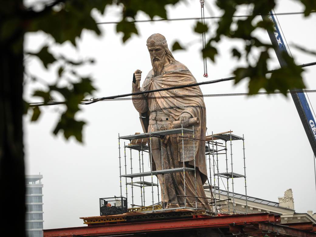 stefan nemanja spomenik beograd zeleznicka stanica