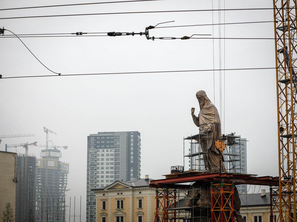 stefan nemanja spomenik beograd zeleznicka stanica