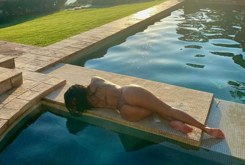 Nikol Šercinger pokazala bombastičan dekolte u Veneciji