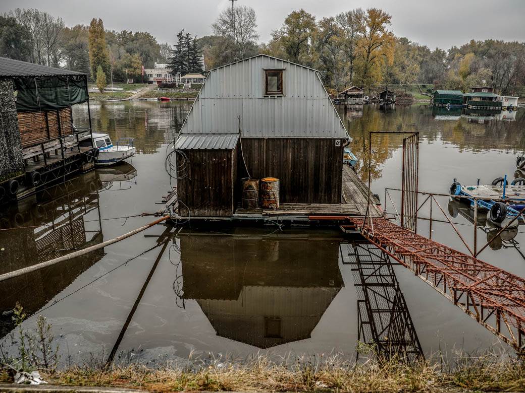 ada ciganlija rukavac smrad ciscenje srbija vode