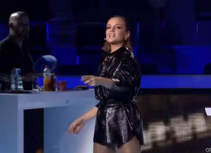 Slavica o simptomima korone