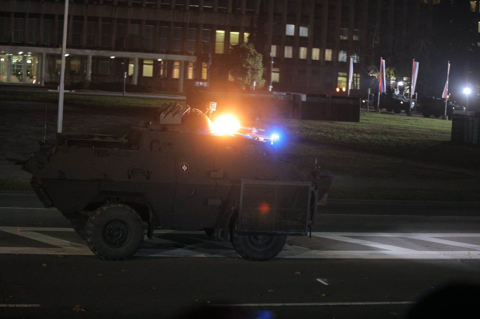 policija antiteroristička vežba obruč beograd aleksandar vučić aleksandar vulin ana brnabić foto