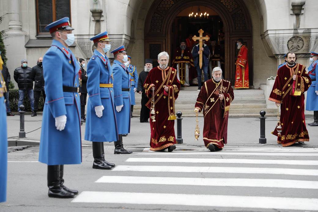 patrijarh irinej preminuo sahrana uživo liturgija saborna crkva patrijaršija fotografije