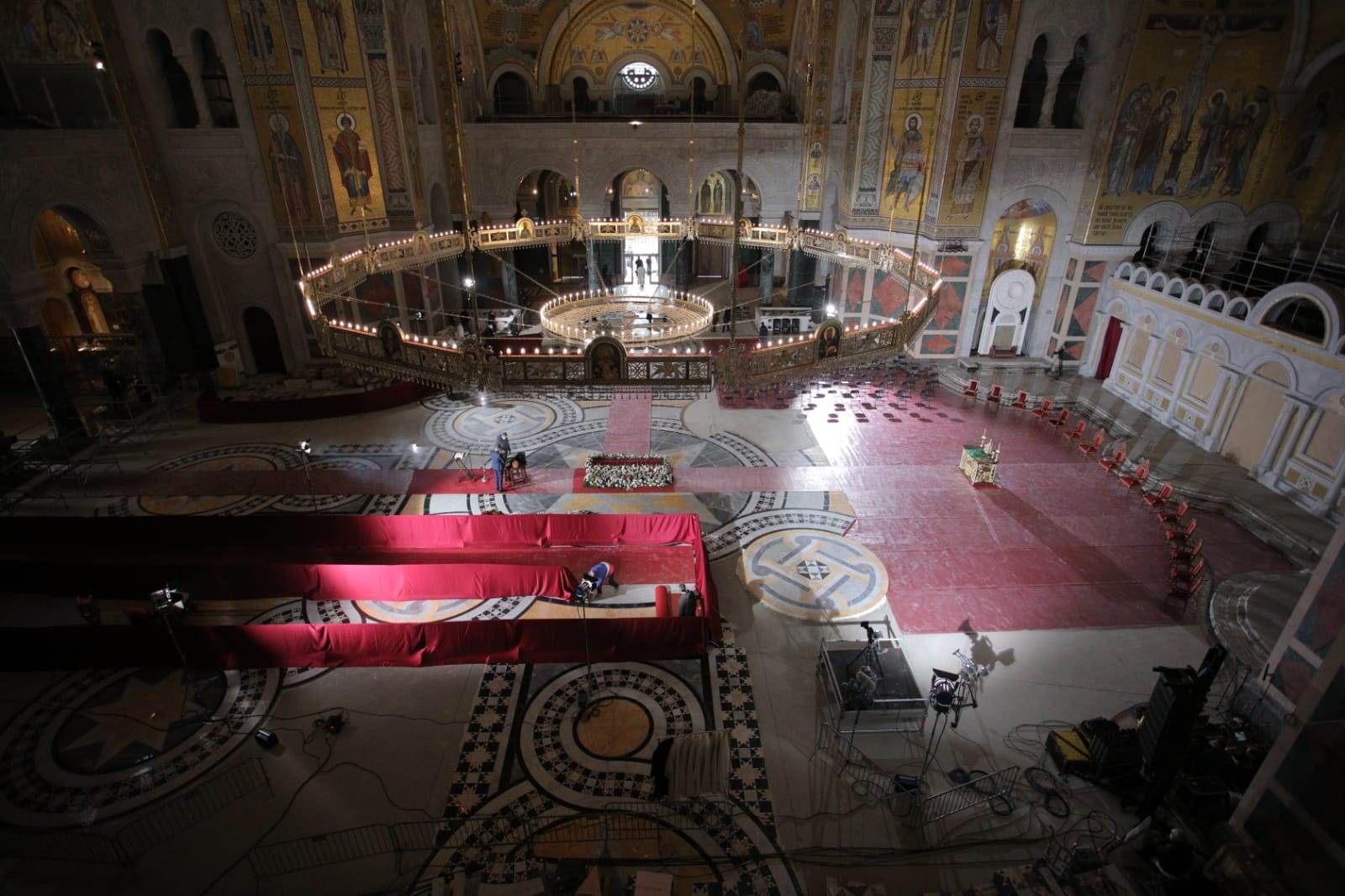 patrijarh irinej otvoren kovceg liturgija saborna crkva 