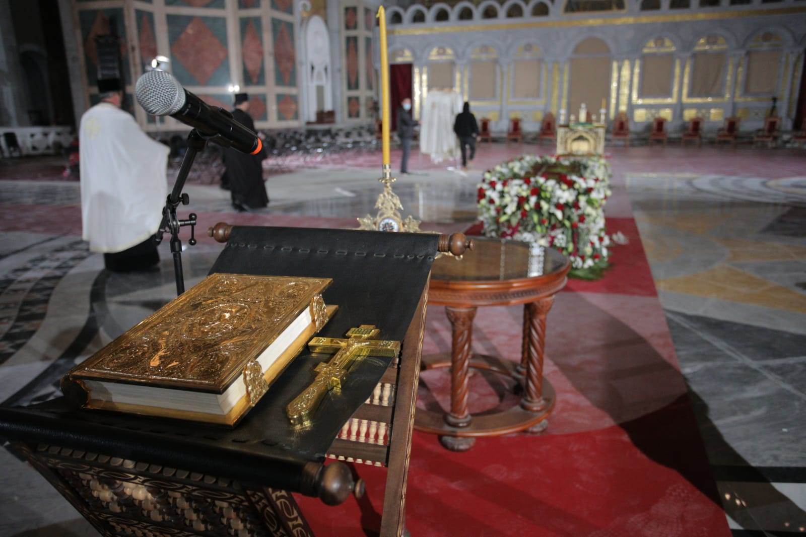 patrijarh irinej otvoren kovceg liturgija saborna crkva 