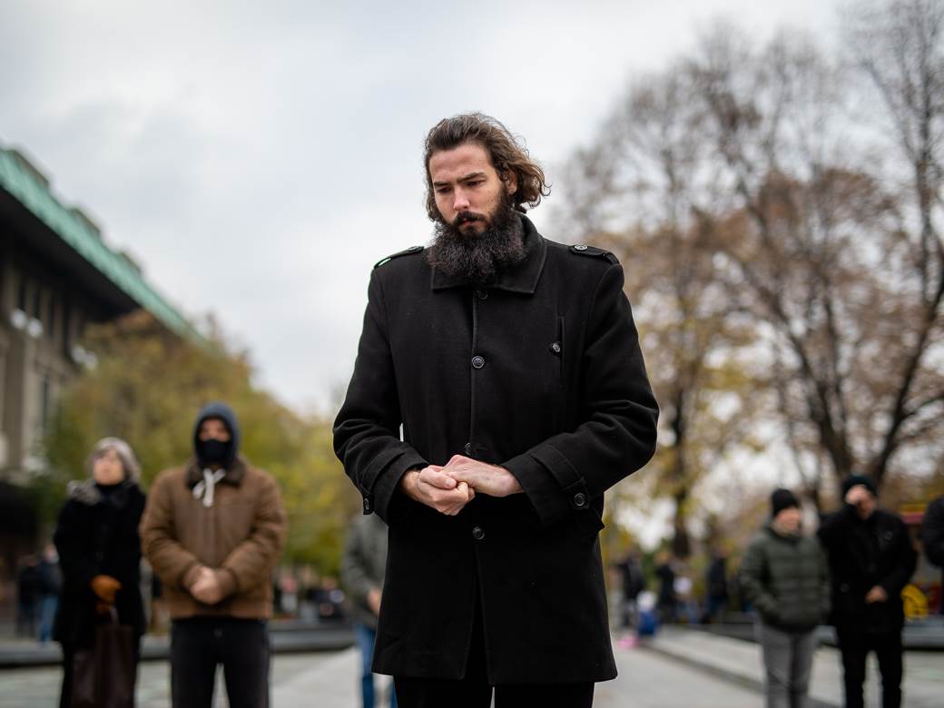 patrijarh irinej sahrana opelo liturgija hram svetog save vernici hrišćani