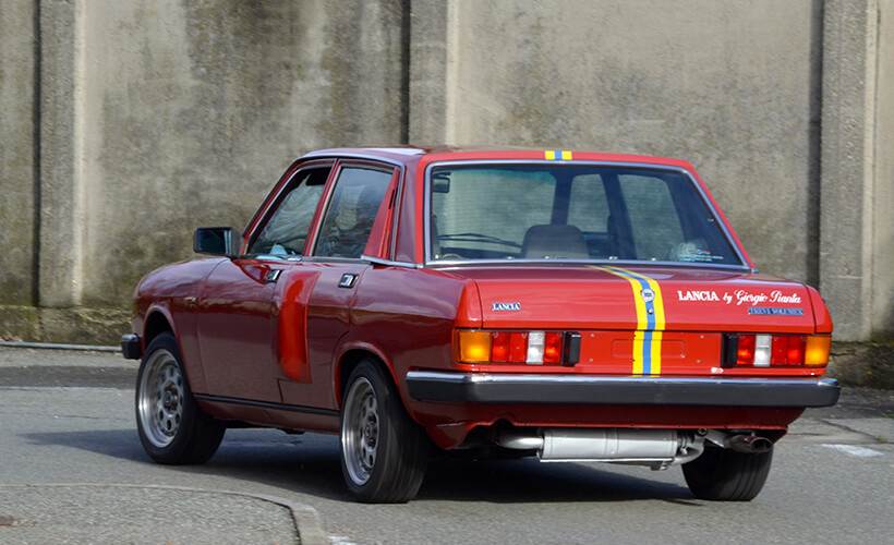 lancia trevi fiat sportski auto enterijer kontrolna tabla