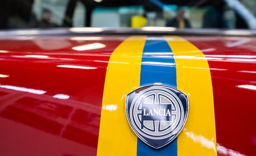 lancia trevi fiat sportski auto enterijer kontrolna tabla