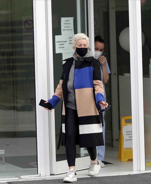 dusica jakovljevic silikoni operacija pustena iz klinike