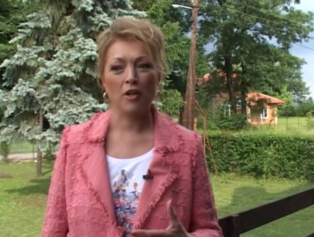 Božen promenila veru družila se sa poznatima umrla sama