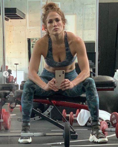 Koliko kila ima Dženifer Lopez