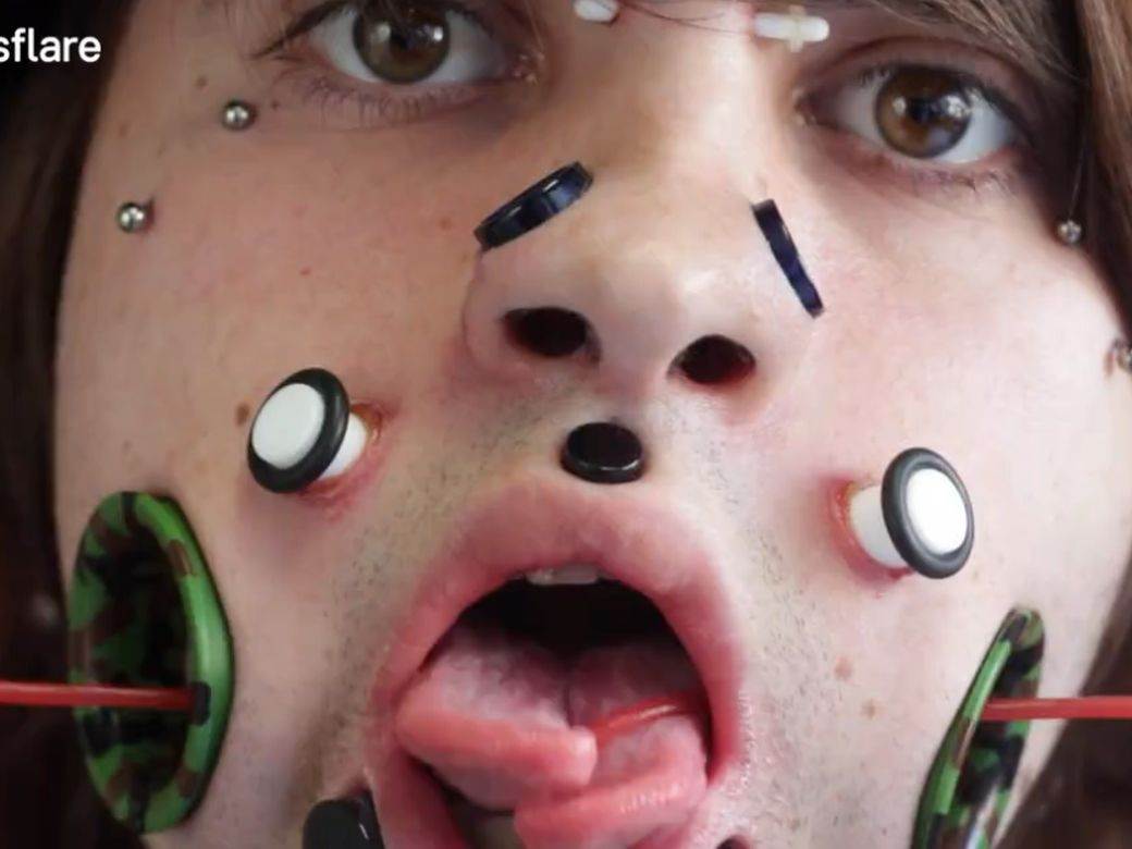 rekorder po broju pirsinga ginisova knjiga rekorda najvise rupa u licu 