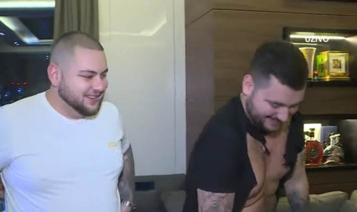 radisa trajkovic djani unuk nikola peva mu pesme instagram video