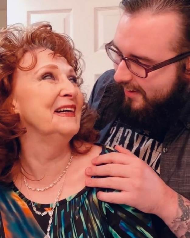 bracni par eksplicitni snimci instagram