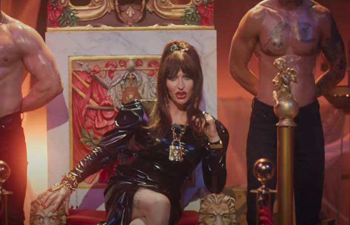 Elektra Elit uhapšena zbog kradenog automobila?