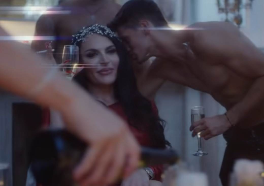 elektra elit novogodisnji rital crveni donji ves