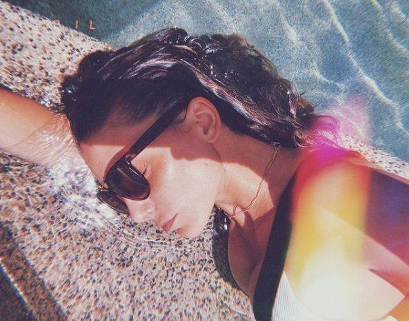 Nina Seničar u balskoj haljini 