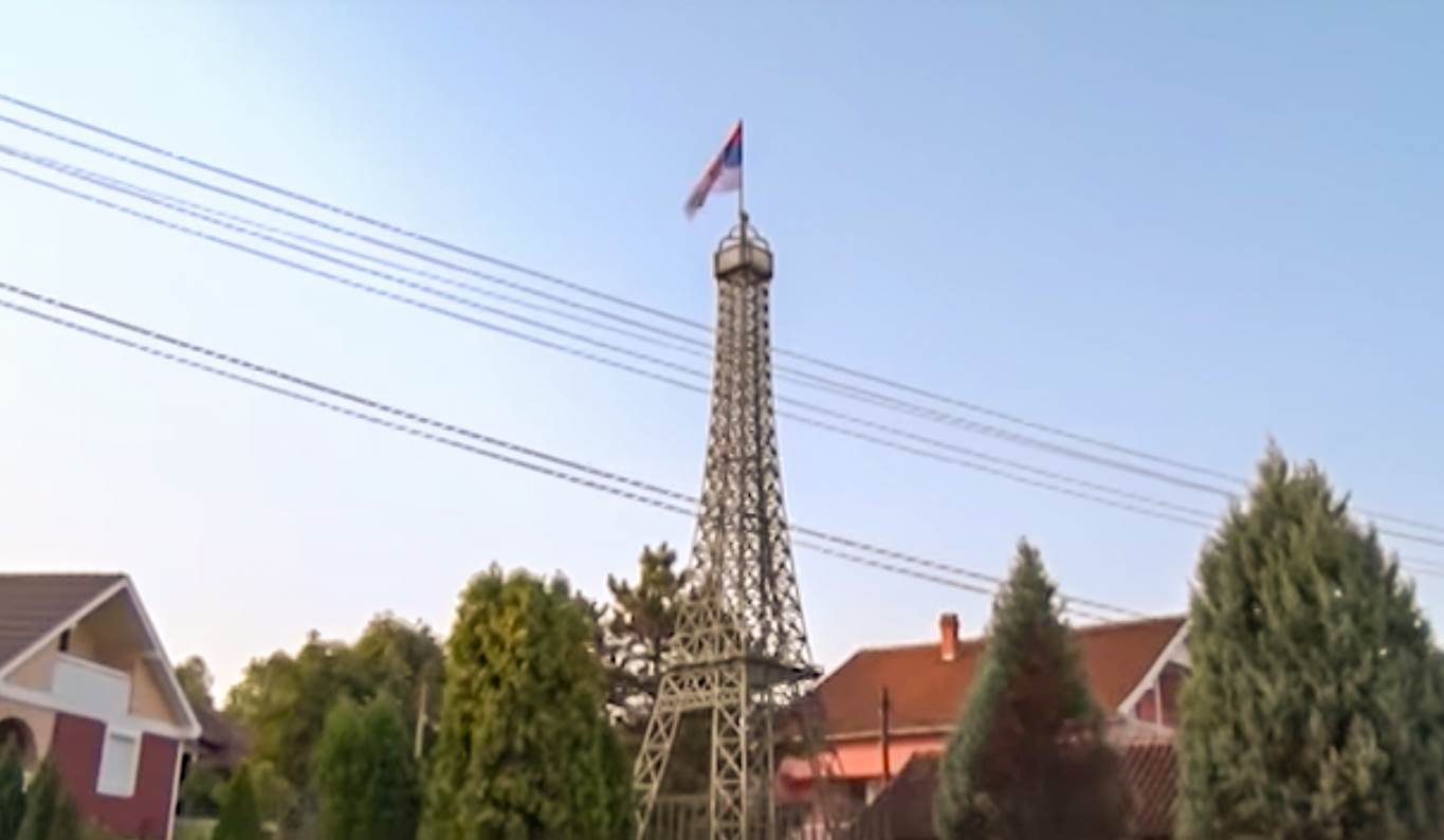 srbin napravio ajfelov toranj dvoriste kuce