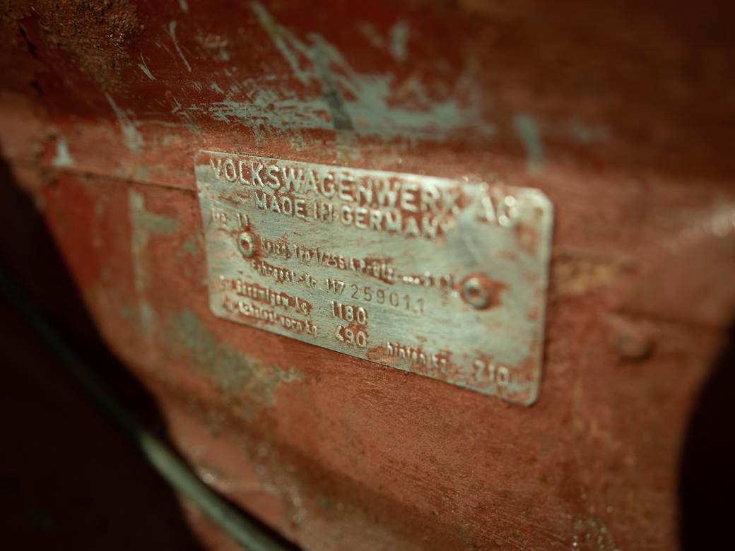 volkswagen folksvagen buba beetle polovni automobili auto polovnjak restauracija golf automobil