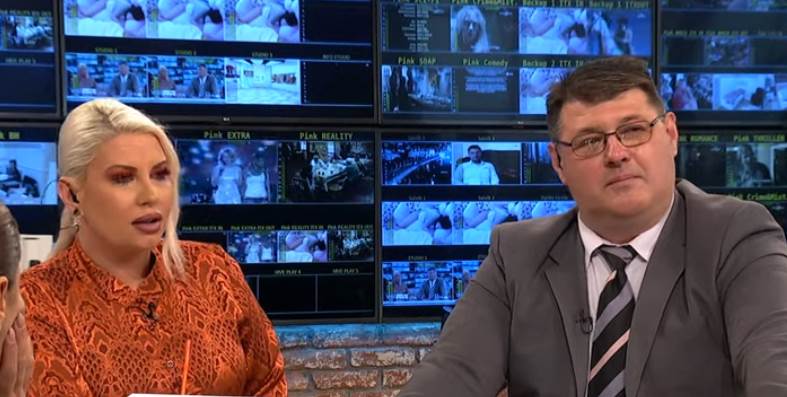 Kako izgleda dečko Mine Kostić?