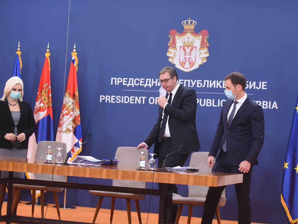 aleksandar vucic predsednik srbije autoputevi mostovi pruge izgradnja infrastruktura gasovod