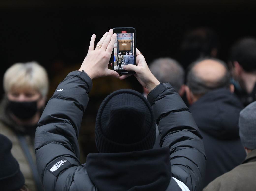 dzej ramadanovski sahrana andrijana tomanic oprostajni govor psovke