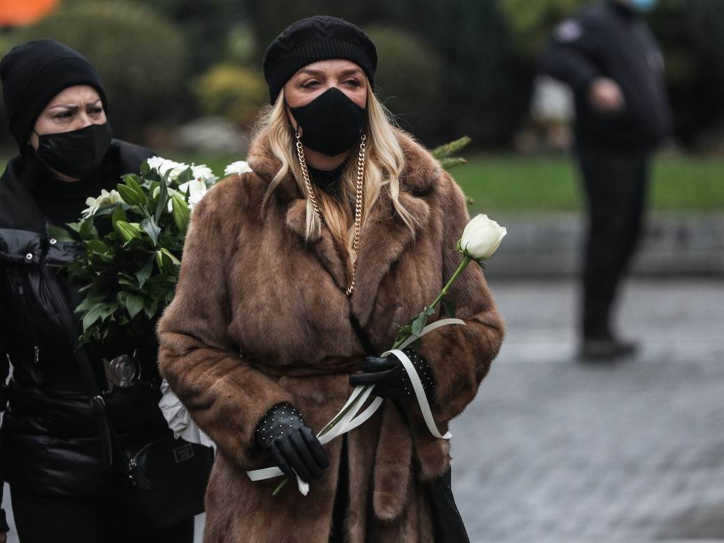 dzej ramadanovski sahrana andrijana tomanic oprostajni govor psovke