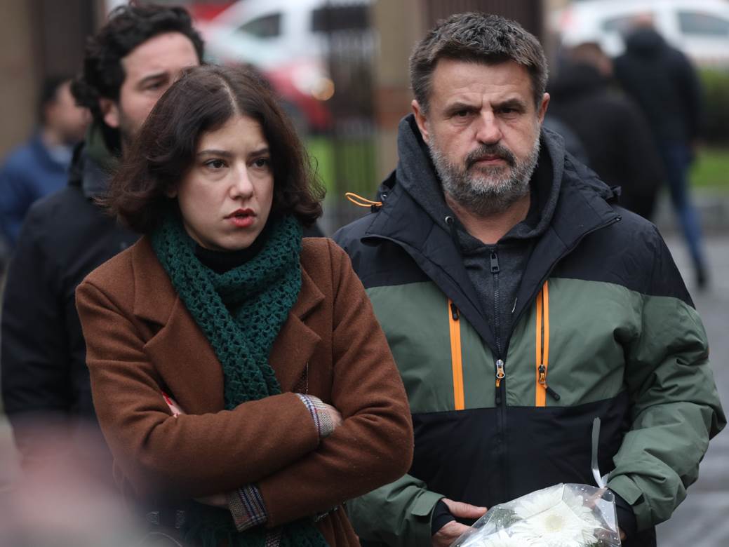 dzej ramadanovski sahrana andrijana tomanic oprostajni govor psovke