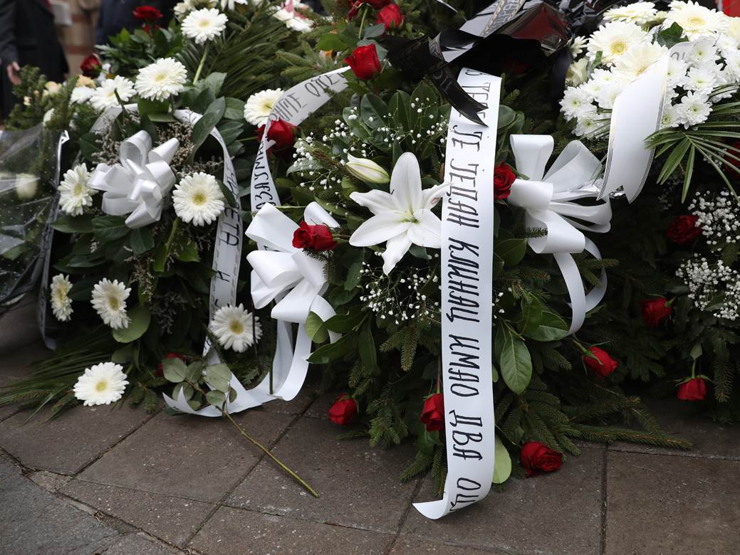 dzej ramadanovski sahrana andrijana tomanic oprostajni govor psovke