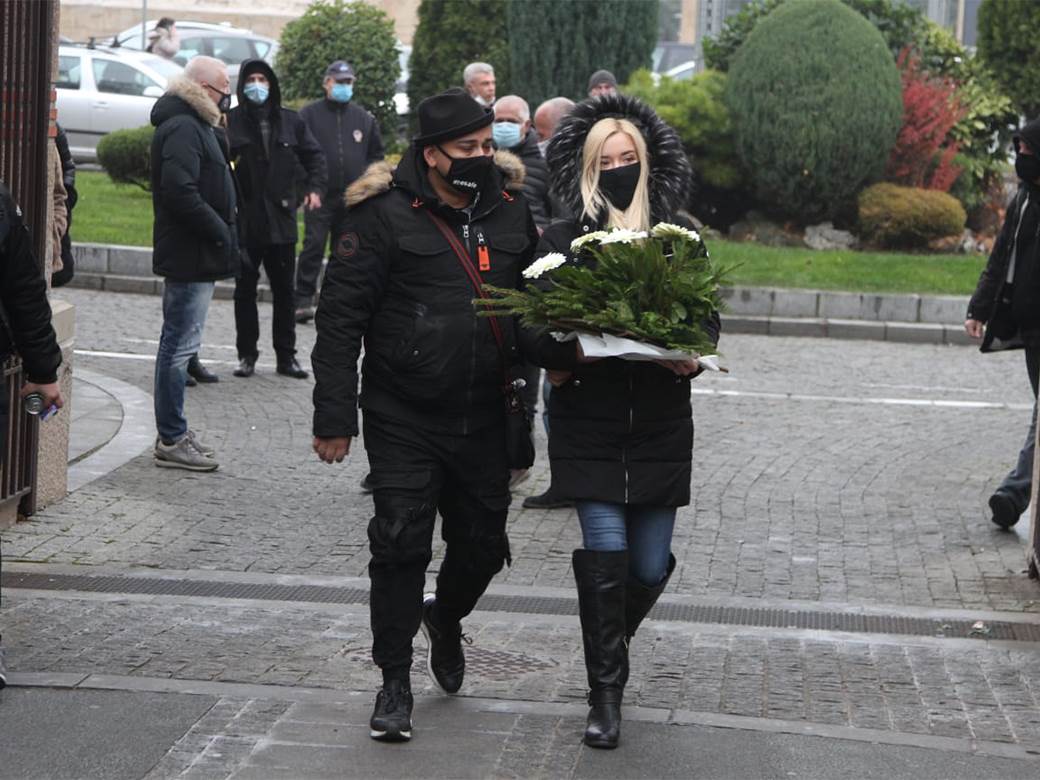 dzej ramadanovski sahrana andrijana tomanic oprostajni govor psovke