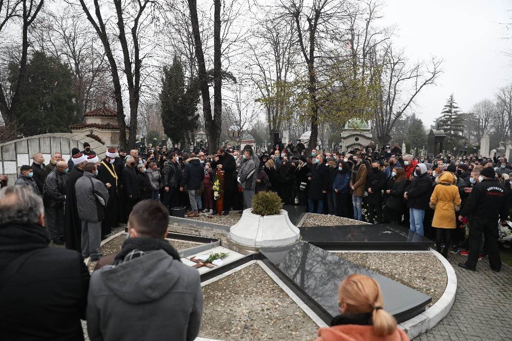 dzej ramadanovski sahrana andrijana tomanic oprostajni govor psovke