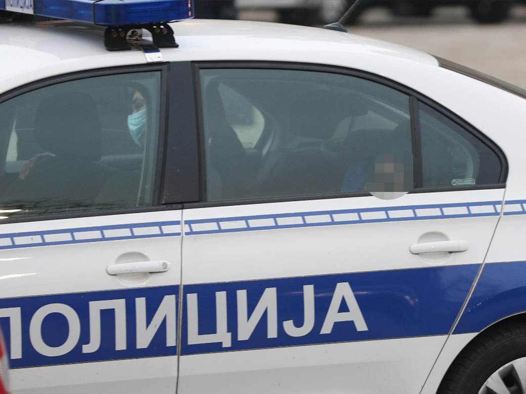 skupstina srbije autom probio obradu uhapsen teorije zavere globalisti