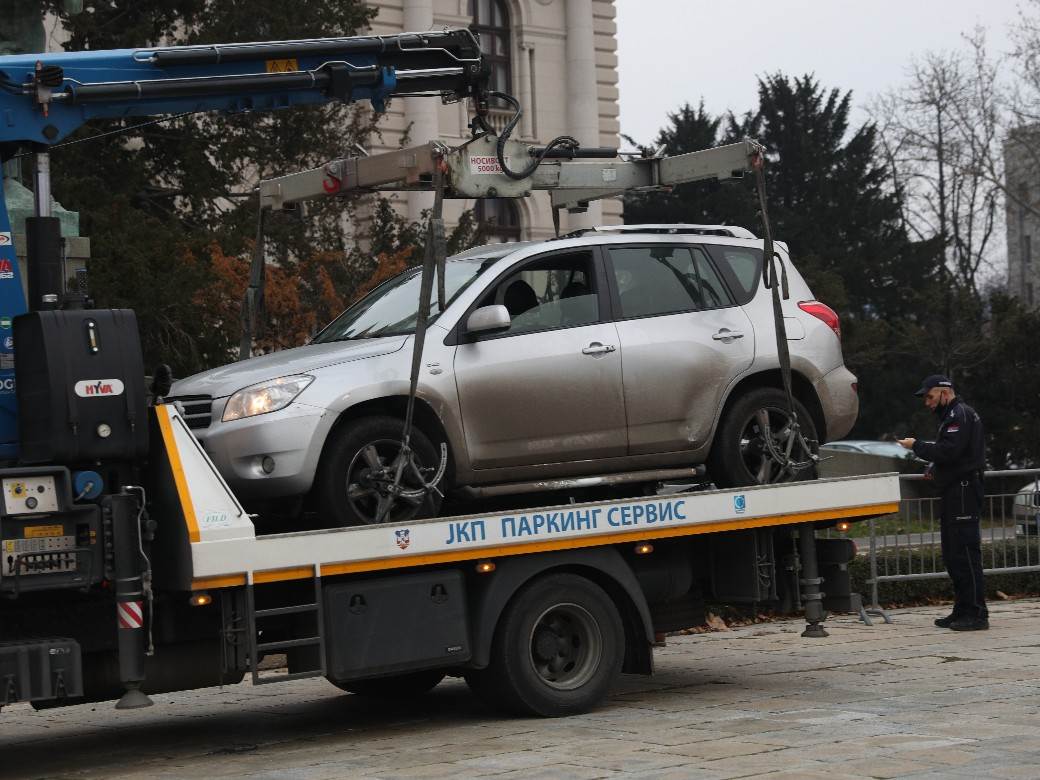 skupstina srbije autom probio obradu uhapsen teorije zavere globalisti