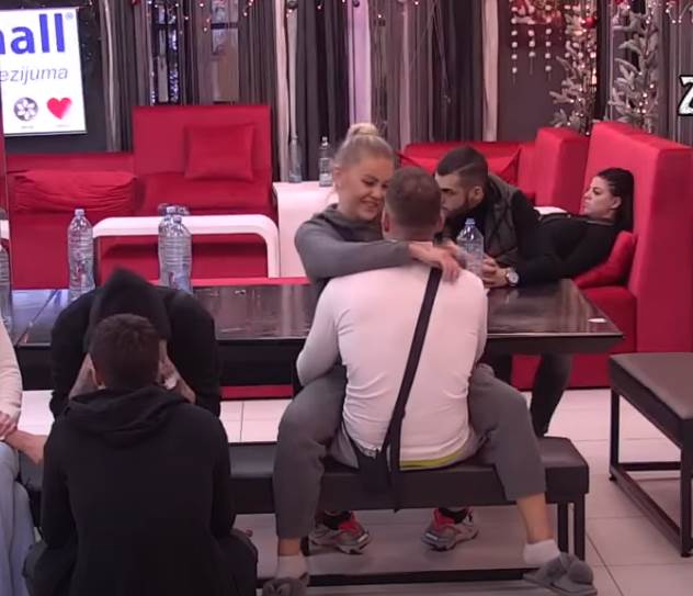 zadruga najnovije vesti andjelo sanja veza teodora dzehverovic majka gordana 