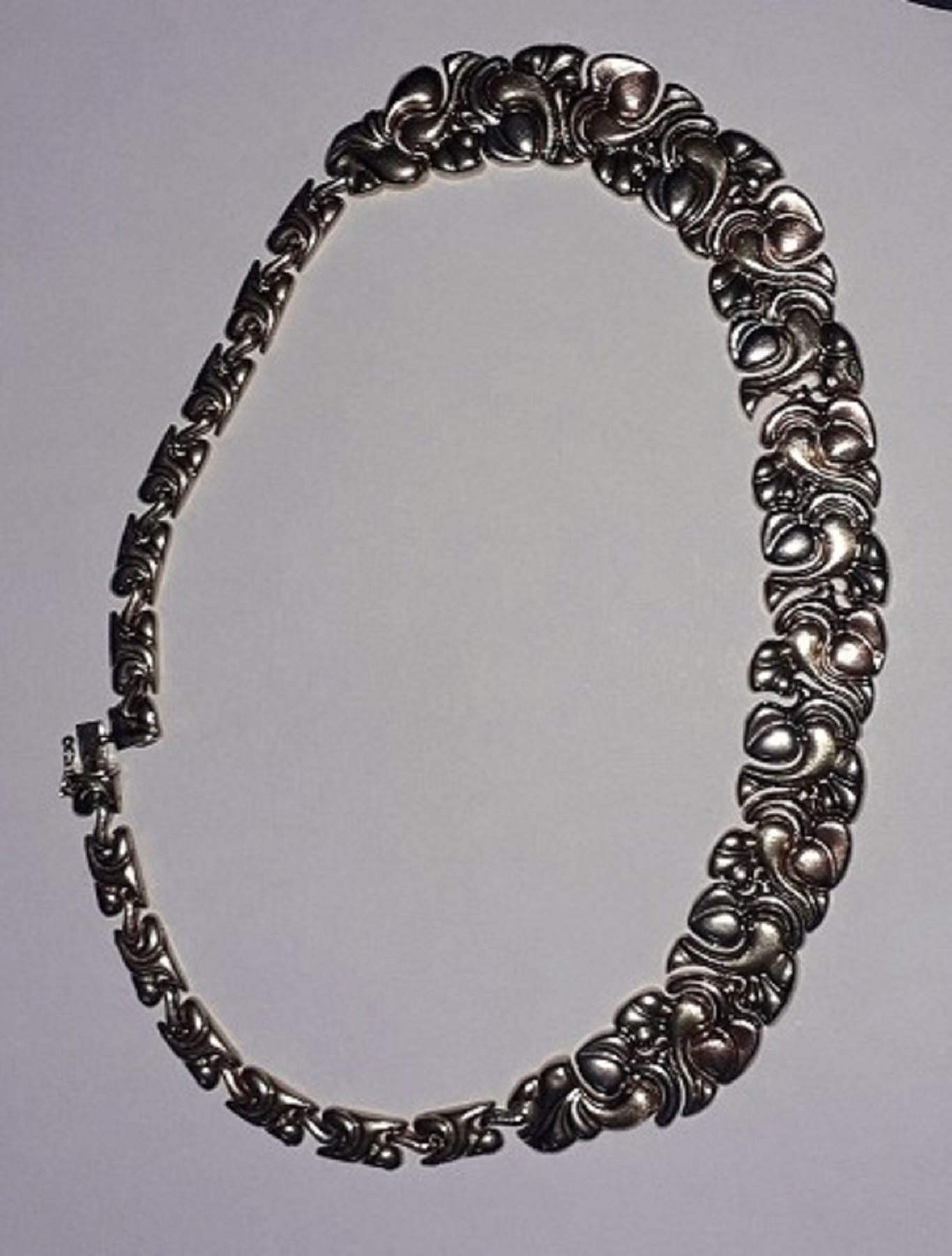 granica zlato šverc stavila u grudnjak pola kilograma zlata