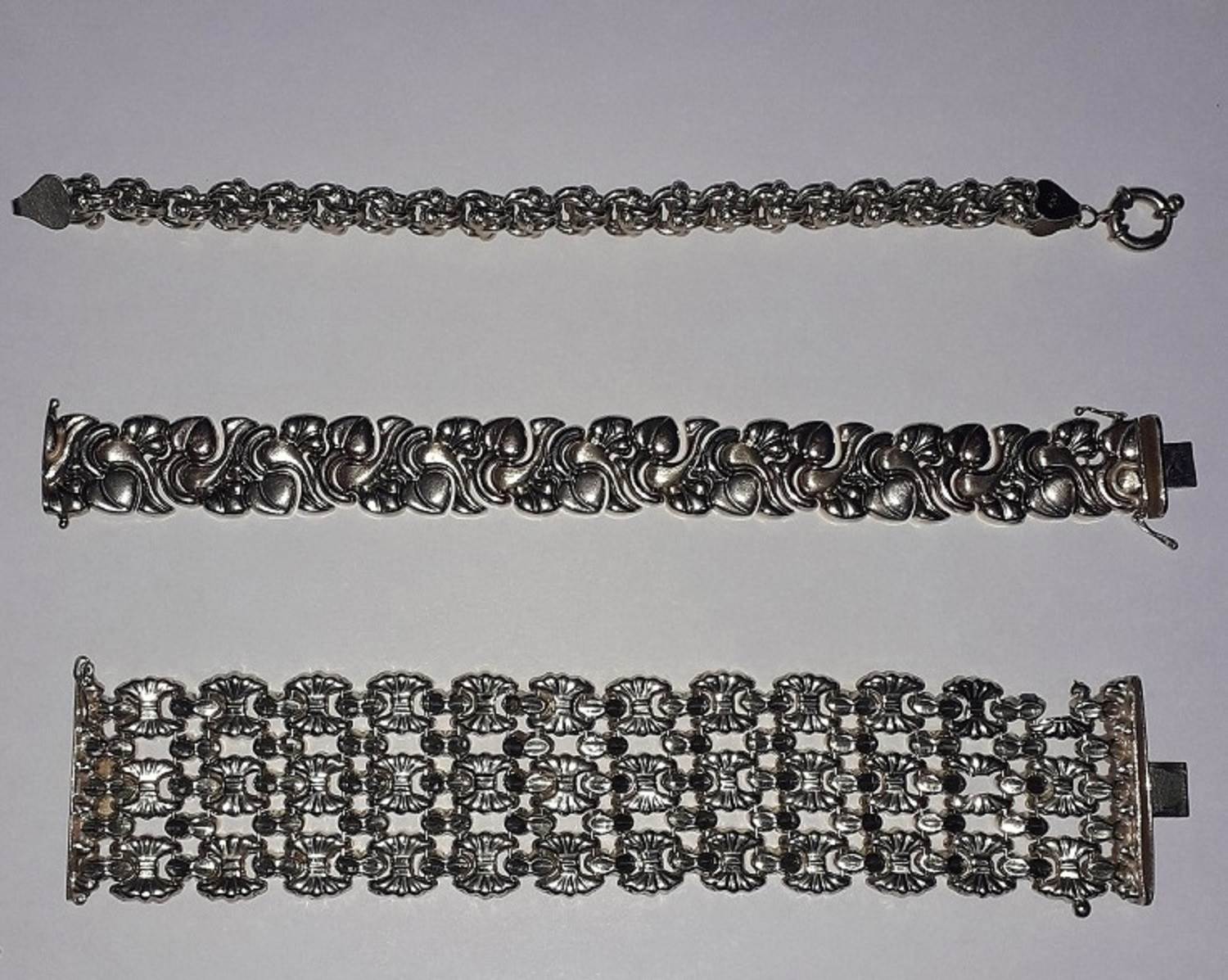 granica zlato šverc stavila u grudnjak pola kilograma zlata