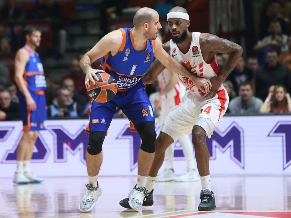 kino kolom pojacanje crvena zvezda novi plejmejker 