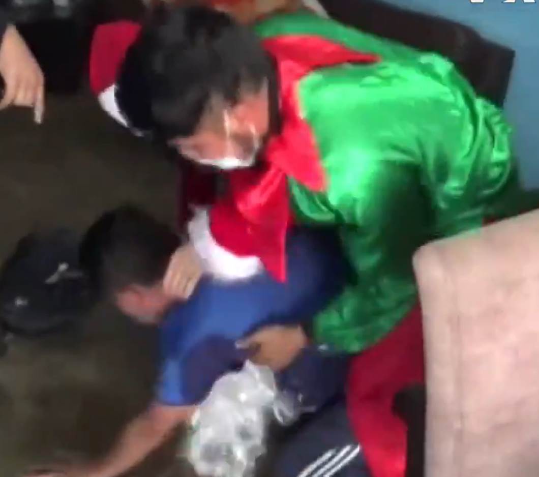 peru policija deda mraz vilenjak hapsenje video snimak