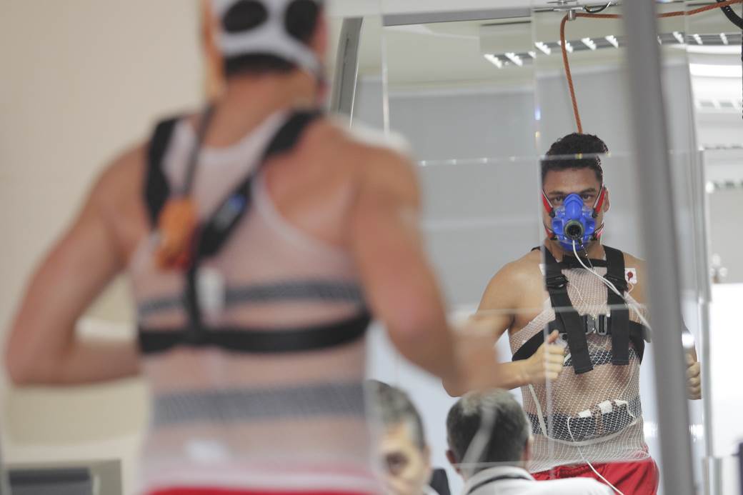 dusko tosic crvena zvezda ugovor plata