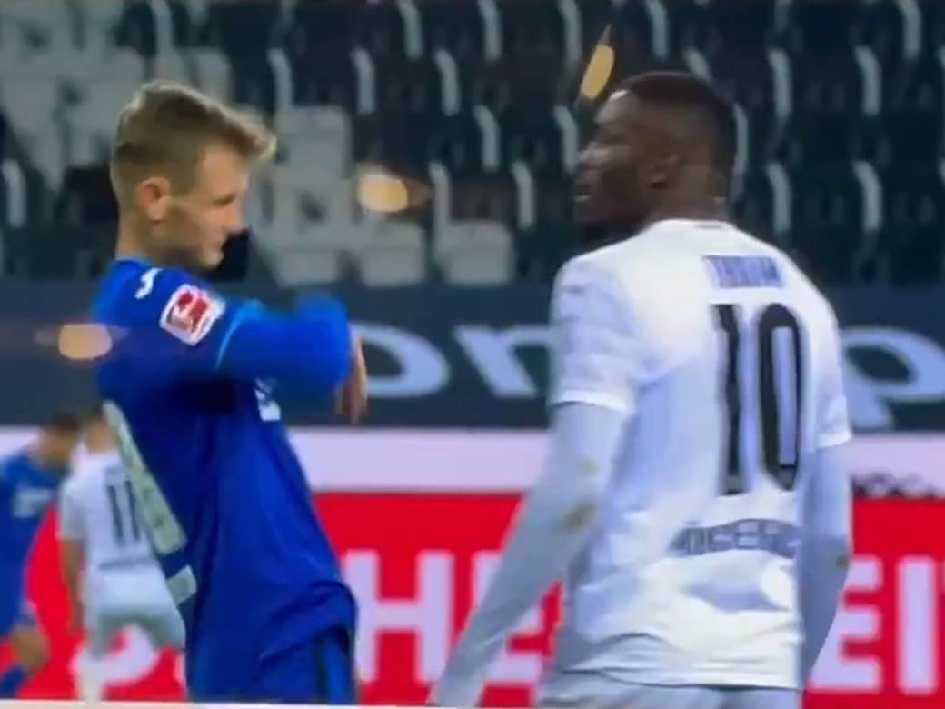 markus tiram pljunuo igraca u lice borusija menhengladbah kazna pet utakmica uslovna