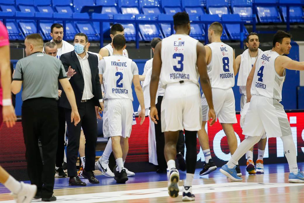 mega buducnost podgorica vili rid udarac u grudi filip petrusev frka video