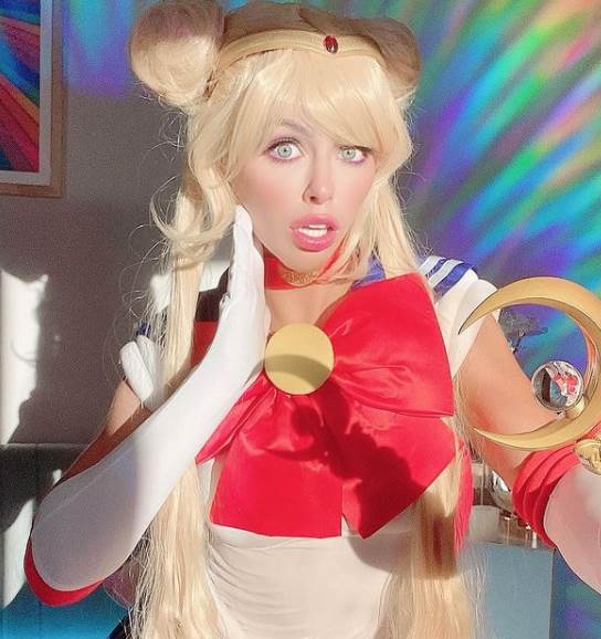 Adrijana Čečik pobegla sa seta zbog muškaraca